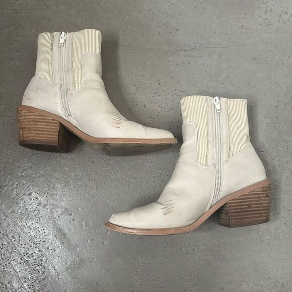 Dolce Vita Opry Boots - Picture 6 of 9